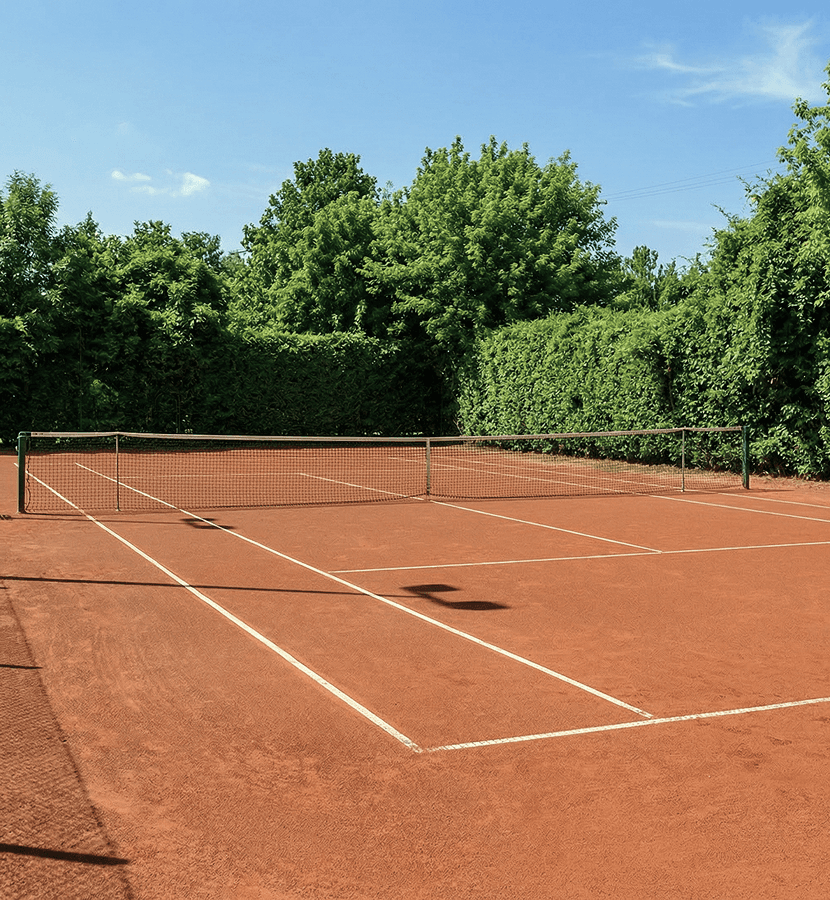 Теннисные корты 